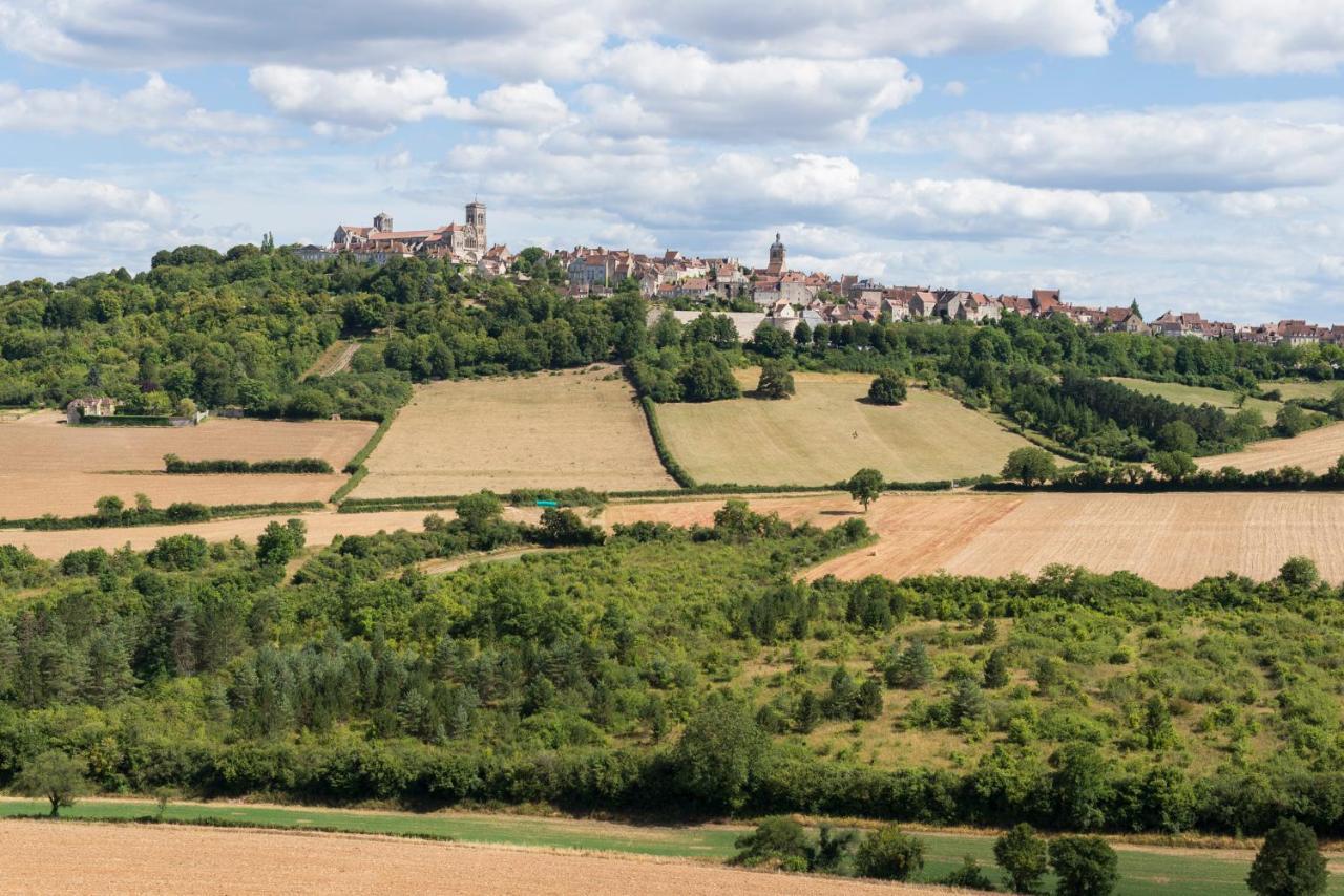 Vila Josette Asquins Exteriér fotografie